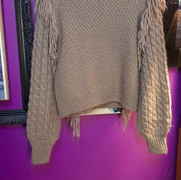 Altered State Brown Cable Knit Fringe Sweater. Size Small - Picture 8 of 8